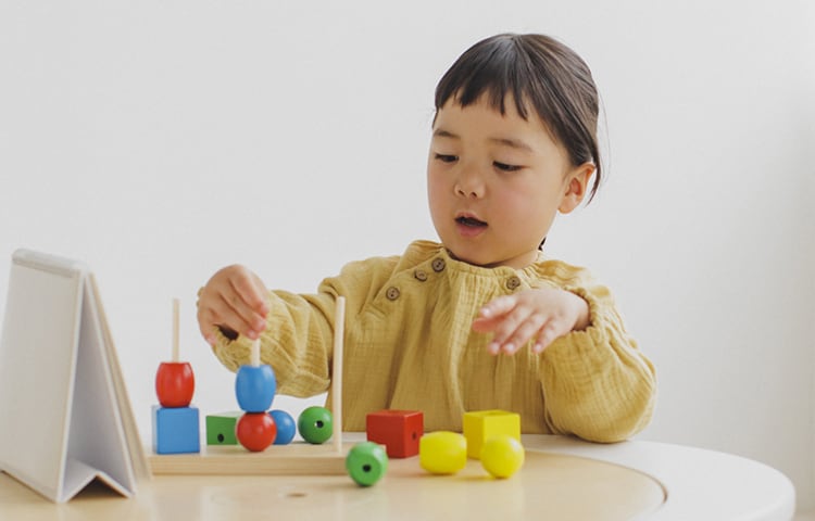 あそび別プレゼント選び | ボーネルンドのクリスマス2025 ボーネルンド